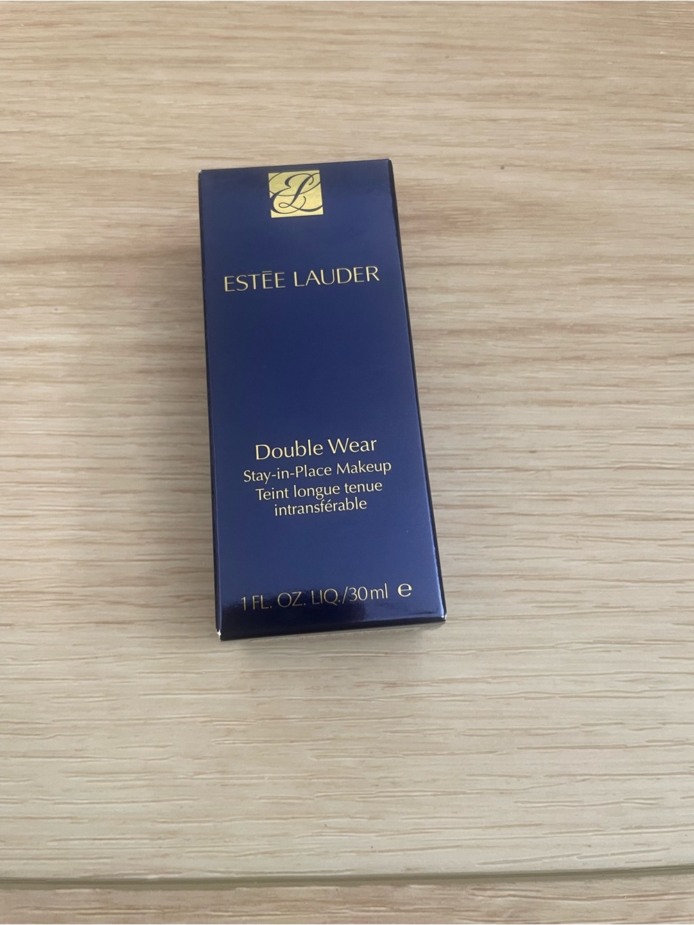 Estee Lauder Double Wear Stay In Place Foundation In Shade 3N1 Ivory Beige
